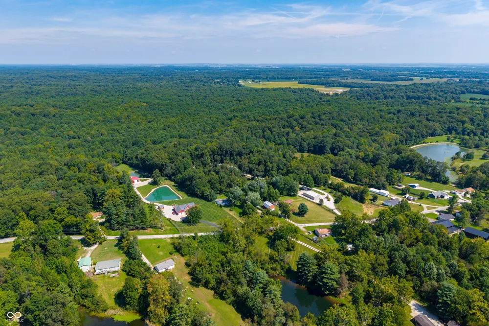 8700 W Georgetown Road Columbus, IN 47201