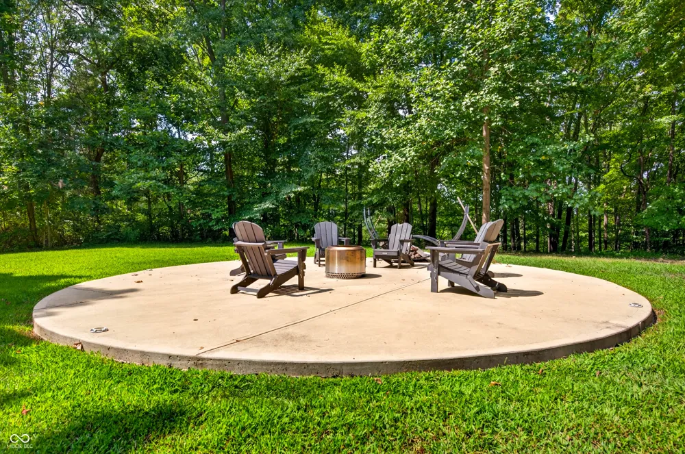 8700 W Georgetown Road Columbus, IN 47201