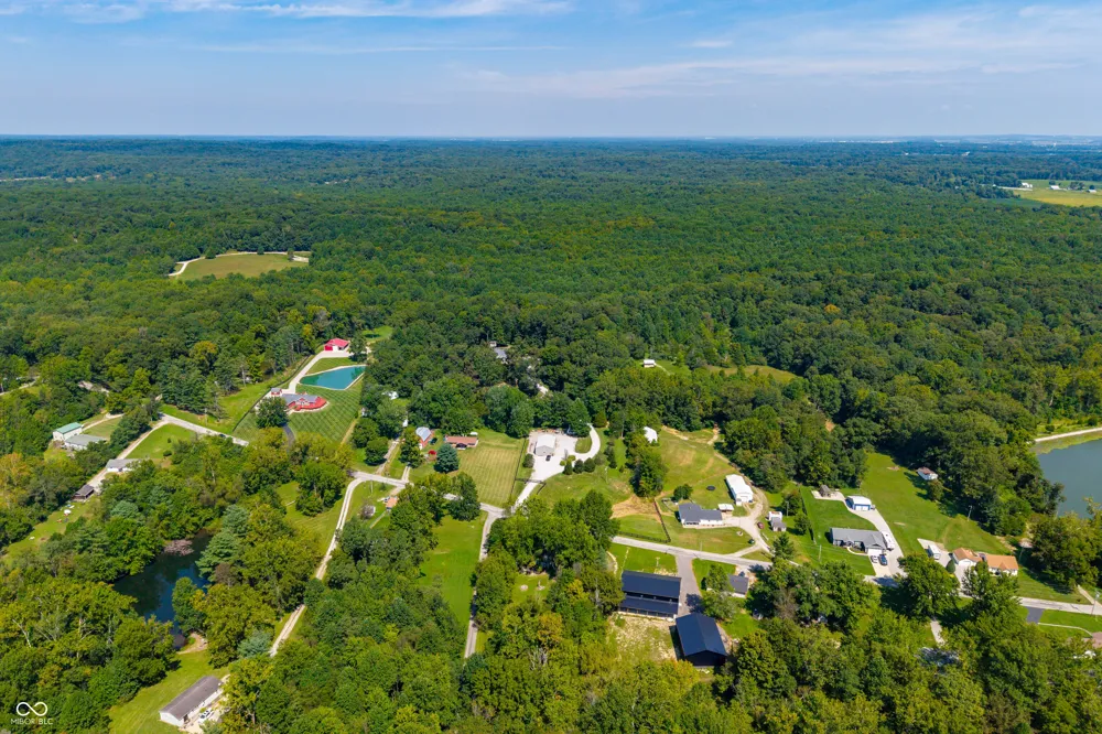 8700 W Georgetown Road Columbus, IN 47201