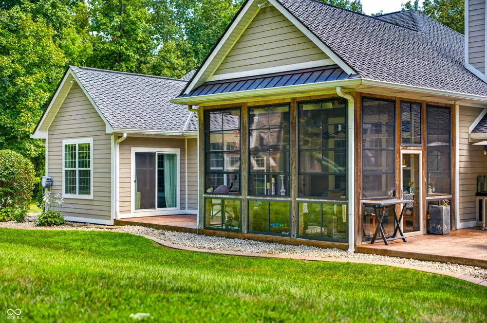 8700 W Georgetown Road Columbus, IN 47201
