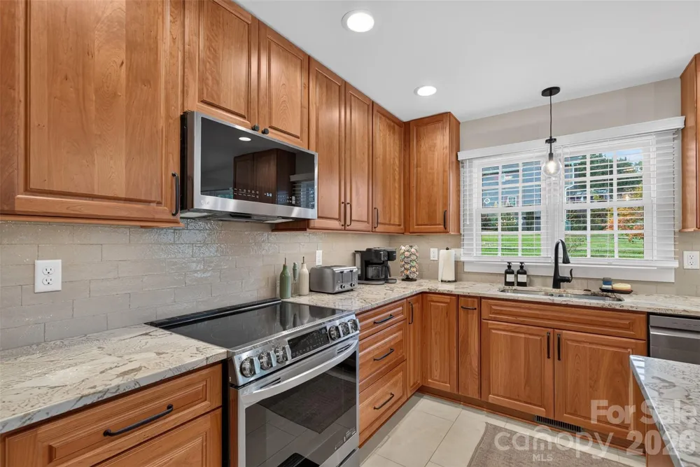 69 Sunwest Drive Arden, NC 28704