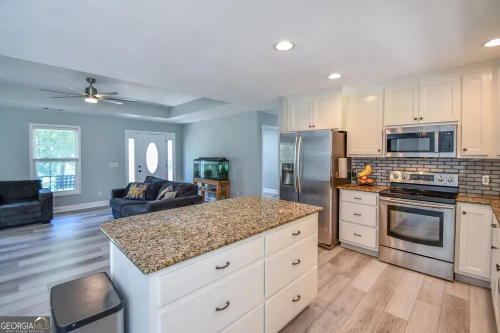 75 Eastgate DR Dawsonville, GA 30534