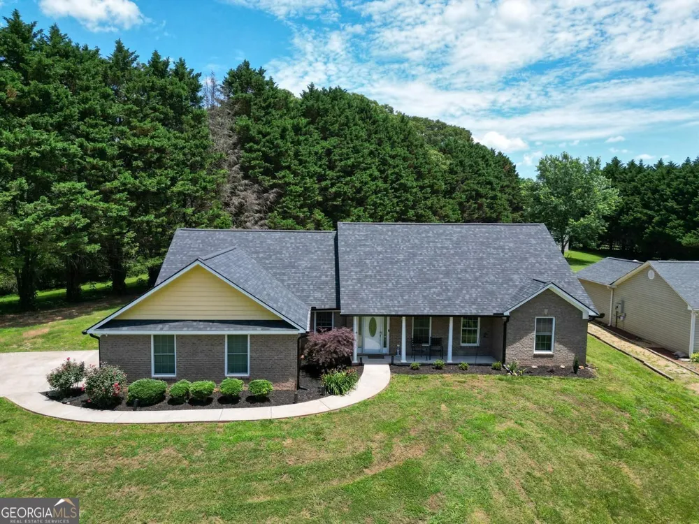 75 Eastgate DR Dawsonville, GA 30534
