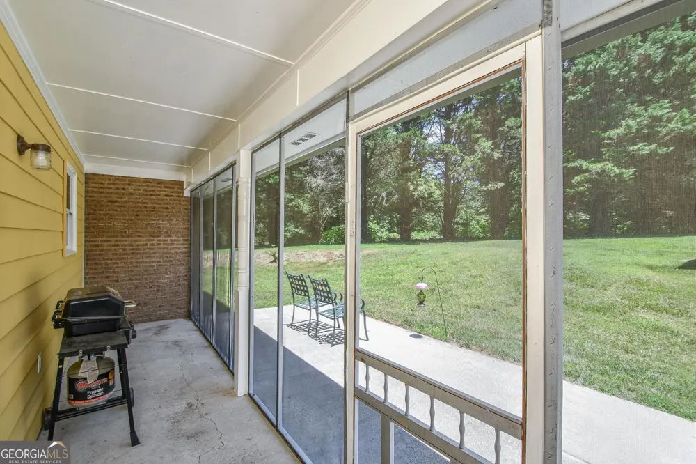 75 Eastgate DR Dawsonville, GA 30534