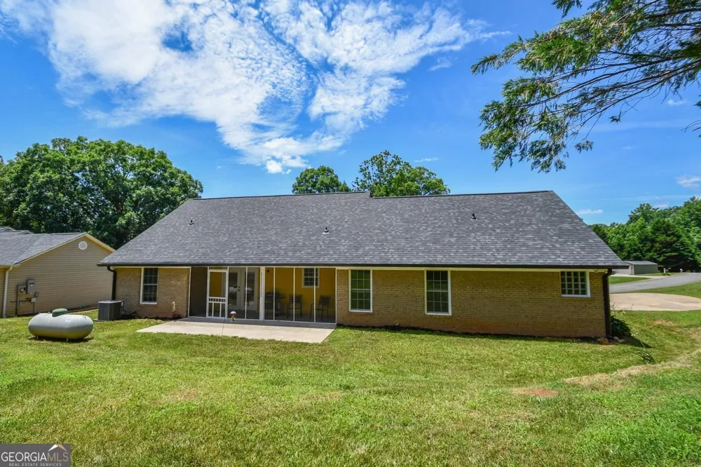 75 Eastgate DR Dawsonville, GA 30534