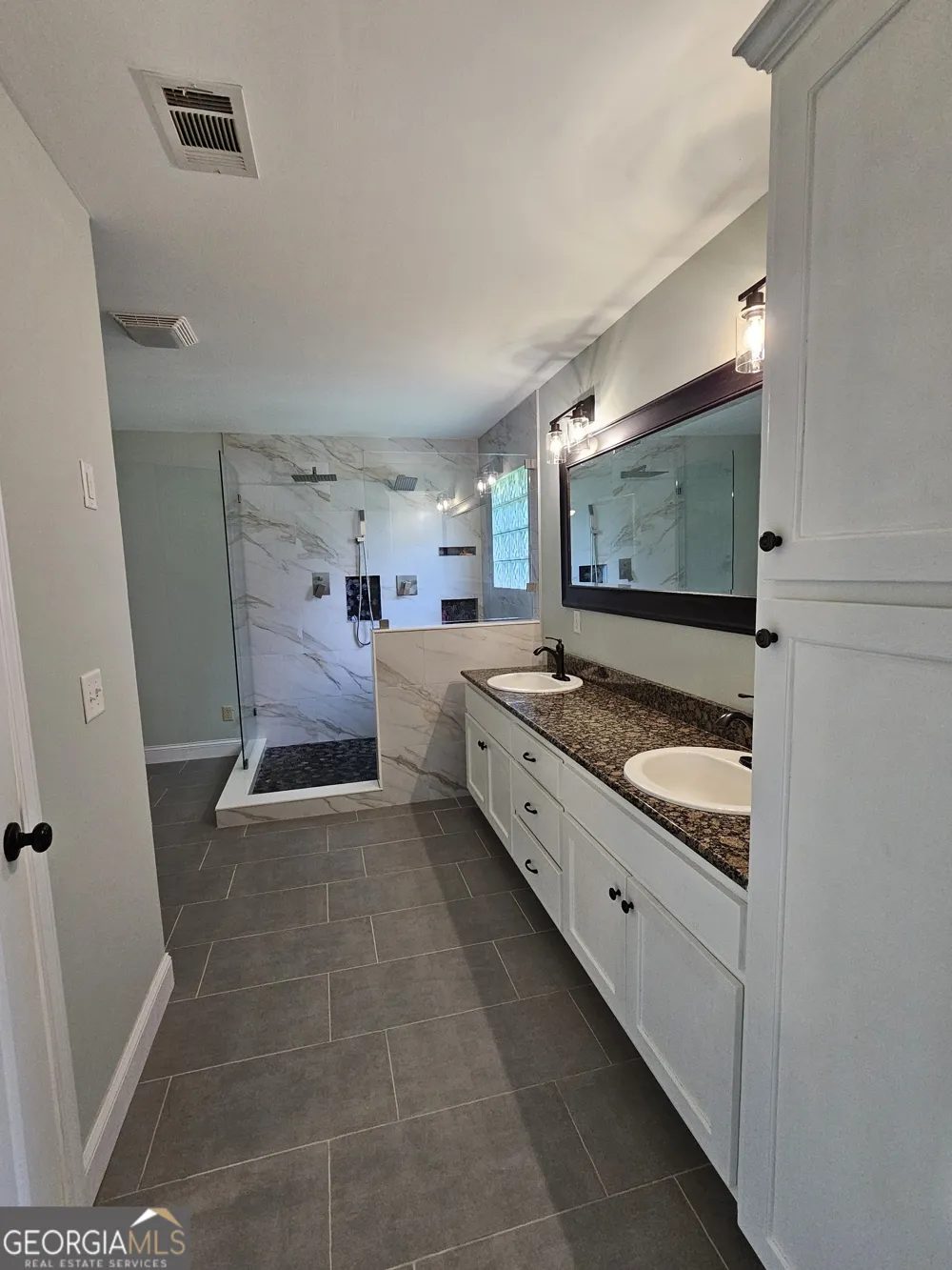 75 Eastgate DR Dawsonville, GA 30534