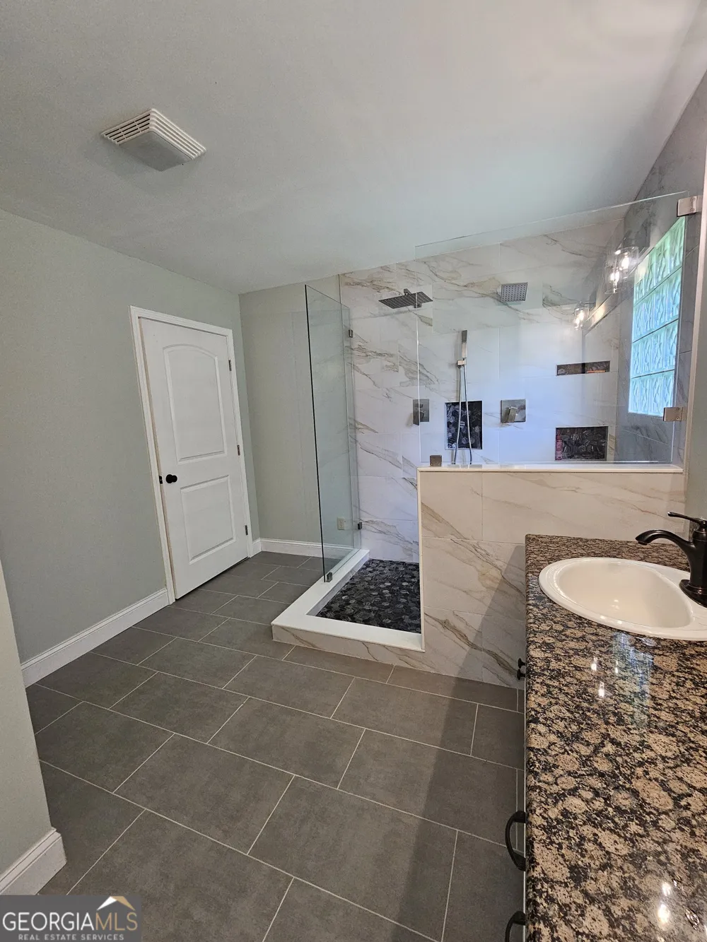 75 Eastgate DR Dawsonville, GA 30534