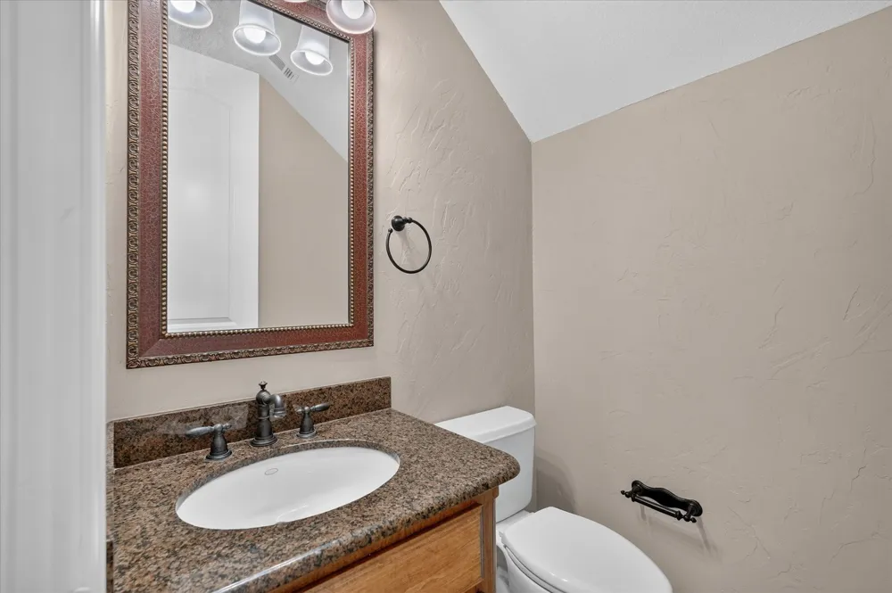 2024 S Hill Drive Irving, TX 75038