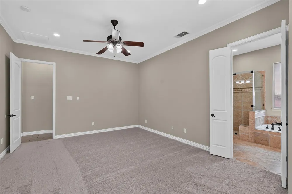 2024 S Hill Drive Irving, TX 75038