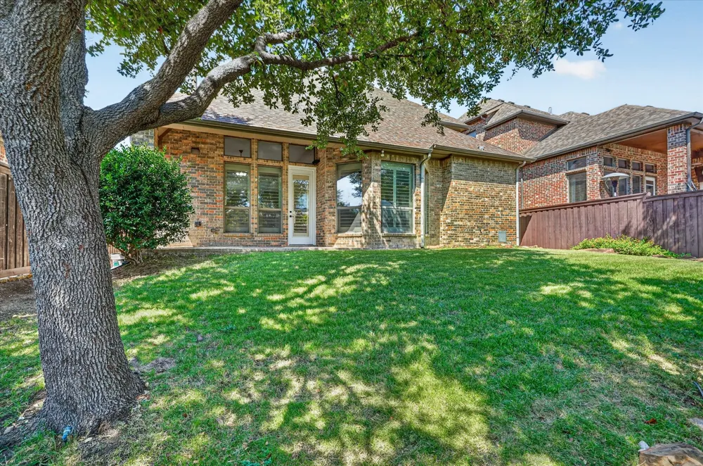 2024 S Hill Drive Irving, TX 75038