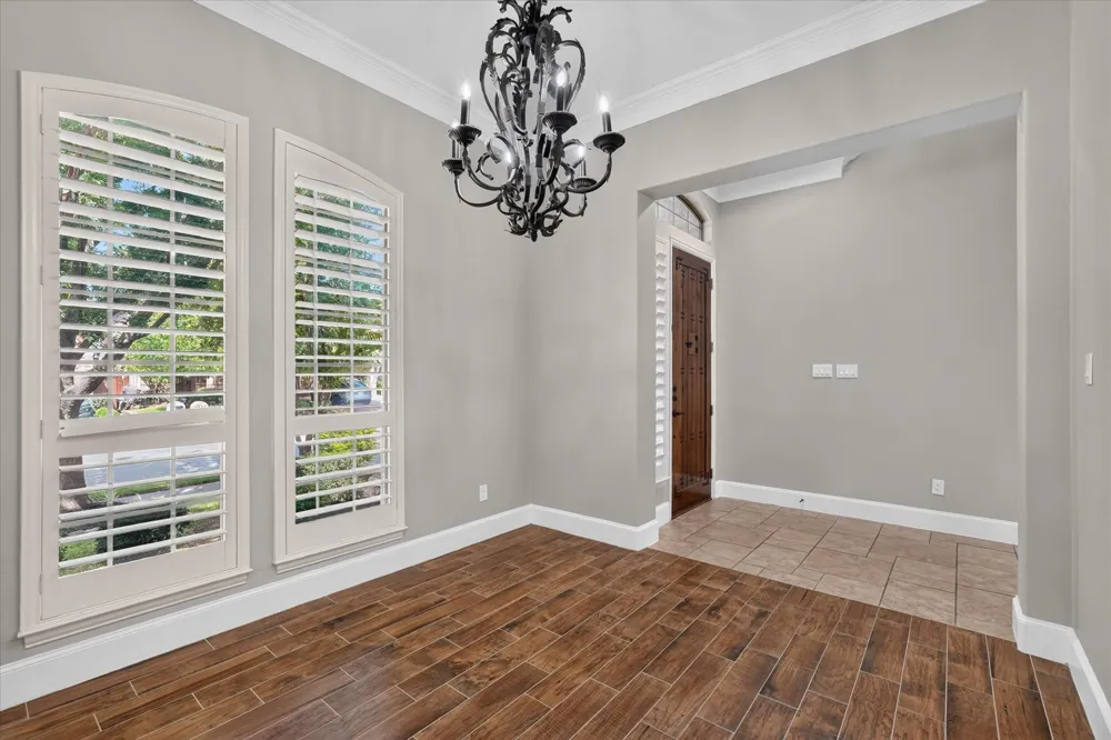 2024 S Hill Drive Irving, TX 75038