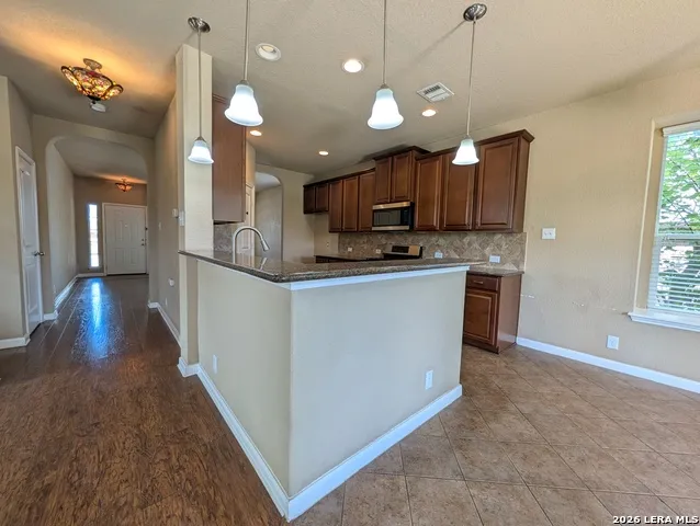 212 OAK CREEK WAY New Braunfels, TX 78130
