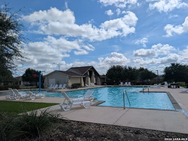 212 OAK CREEK WAY New Braunfels, TX 78130