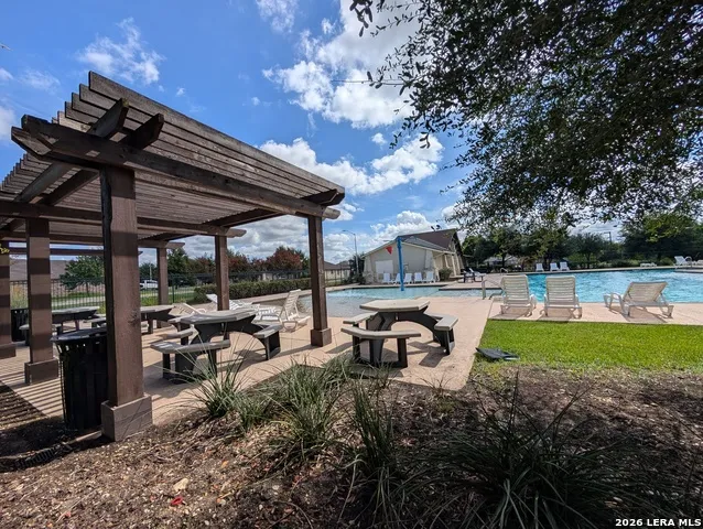 212 OAK CREEK WAY New Braunfels, TX 78130