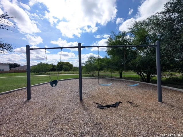 212 OAK CREEK WAY New Braunfels, TX 78130