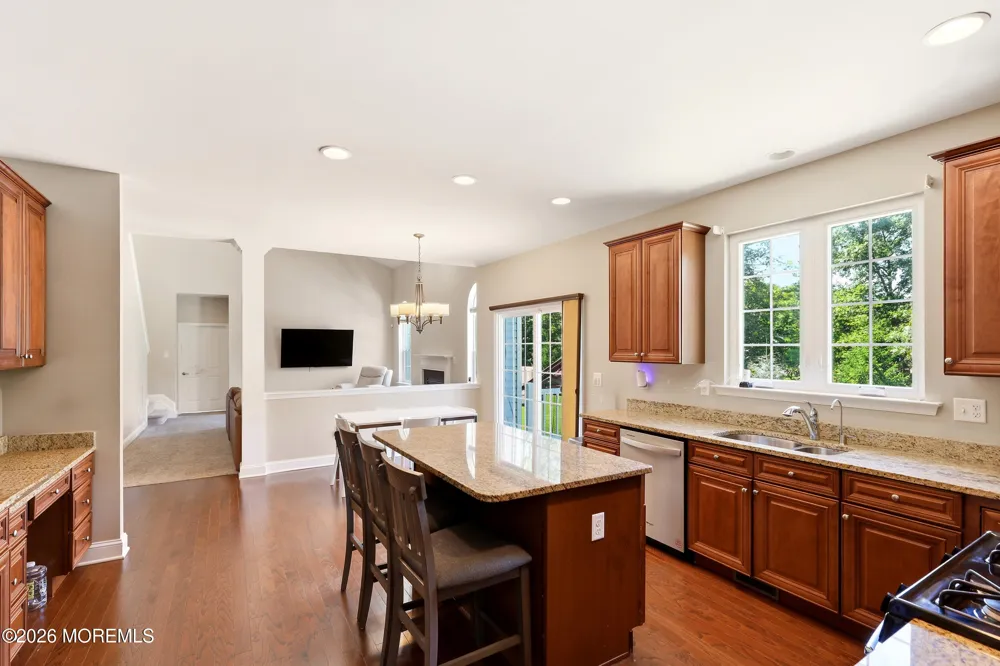 10 Colliers Court Jackson, NJ 08527