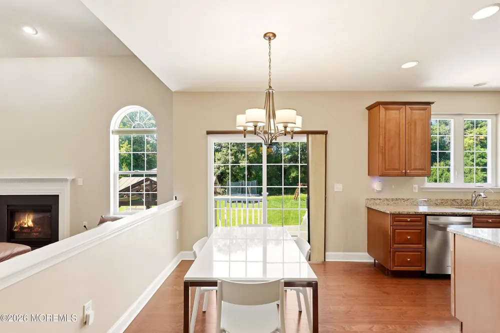 10 Colliers Court Jackson, NJ 08527