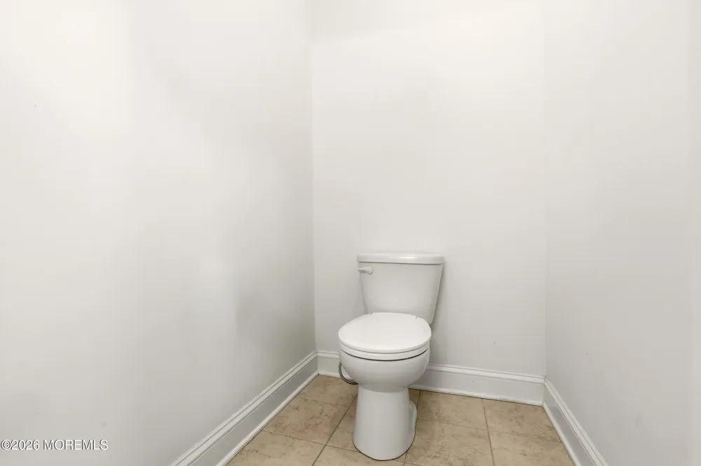 10 Colliers Court Jackson, NJ 08527