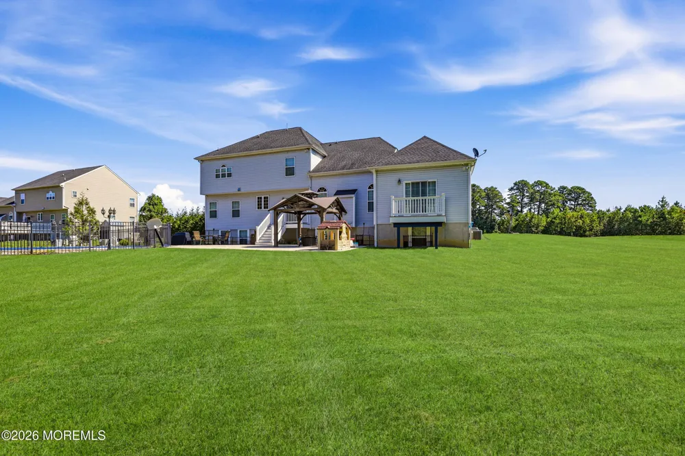 10 Colliers Court Jackson, NJ 08527