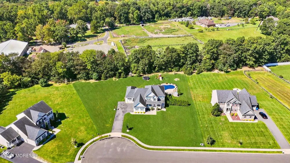 10 Colliers Court Jackson, NJ 08527