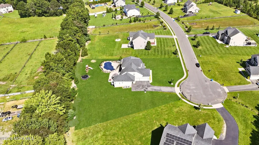 10 Colliers Court Jackson, NJ 08527