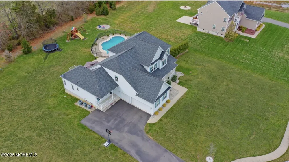 10 Colliers Court Jackson, NJ 08527