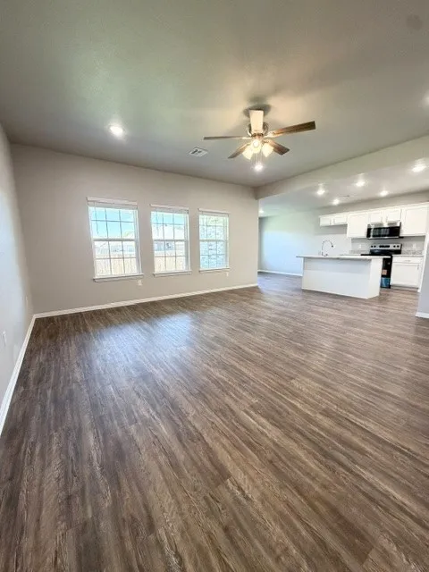 3138 Seabiscuit Durant, OK 74701