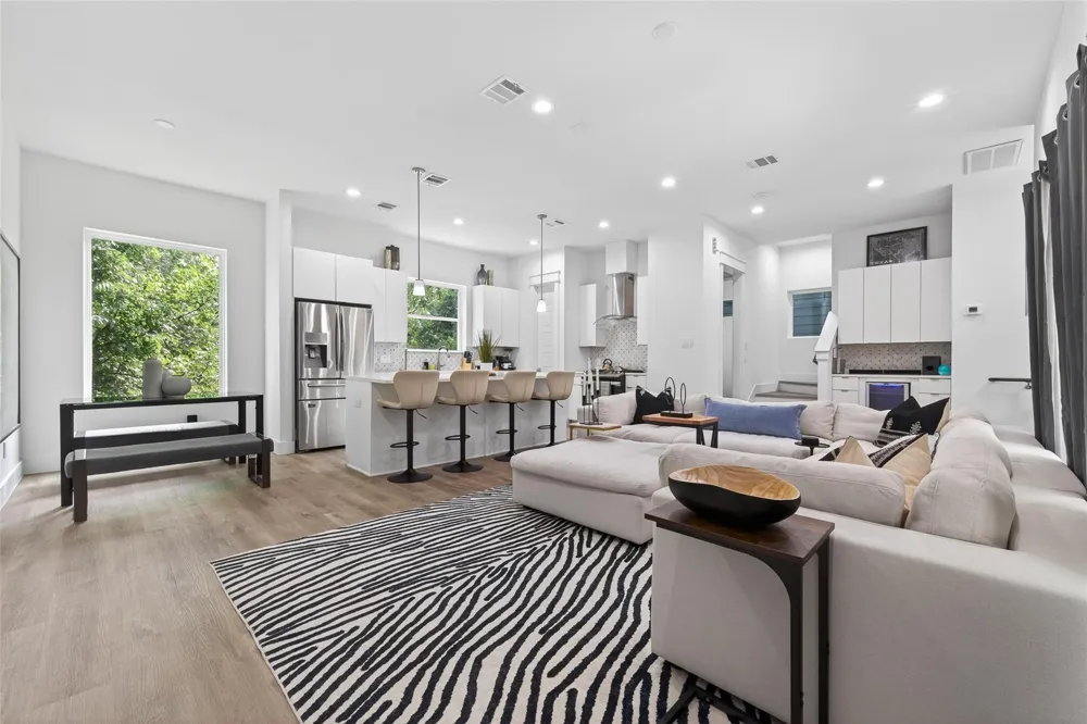 523 Schweikhardt Street Houston, TX 77020