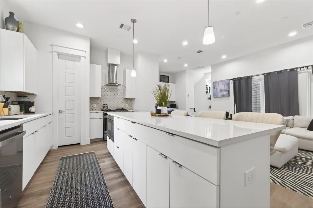 523 Schweikhardt Street Houston, TX 77020