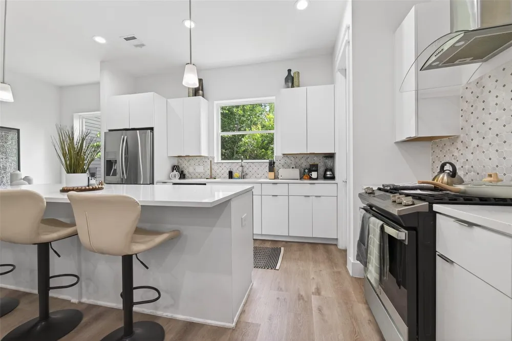 523 Schweikhardt Street Houston, TX 77020