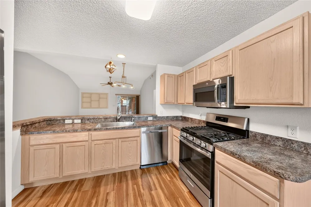 17728 SE 81ST WYNSTONE AVENUE The Villages, FL 32162