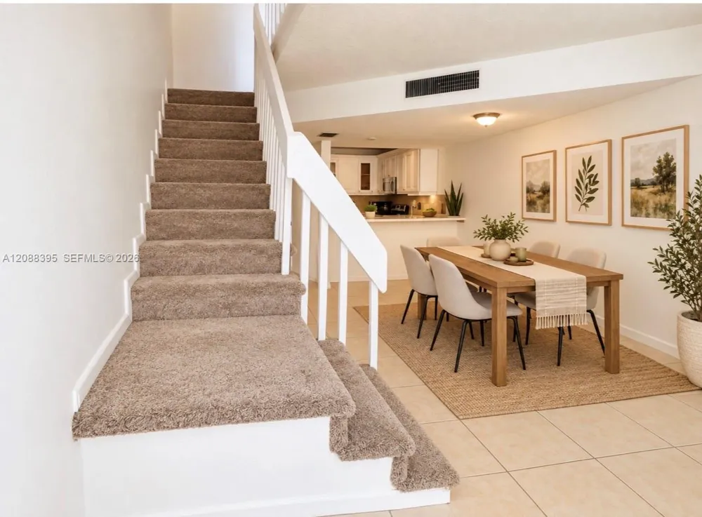 180 Royal Palm Rd #218 Hialeah, FL 33016