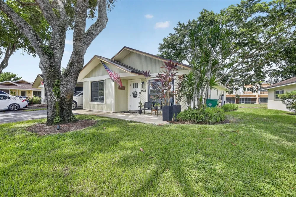 3665 W Forge Rd #39 Davie, FL 33328