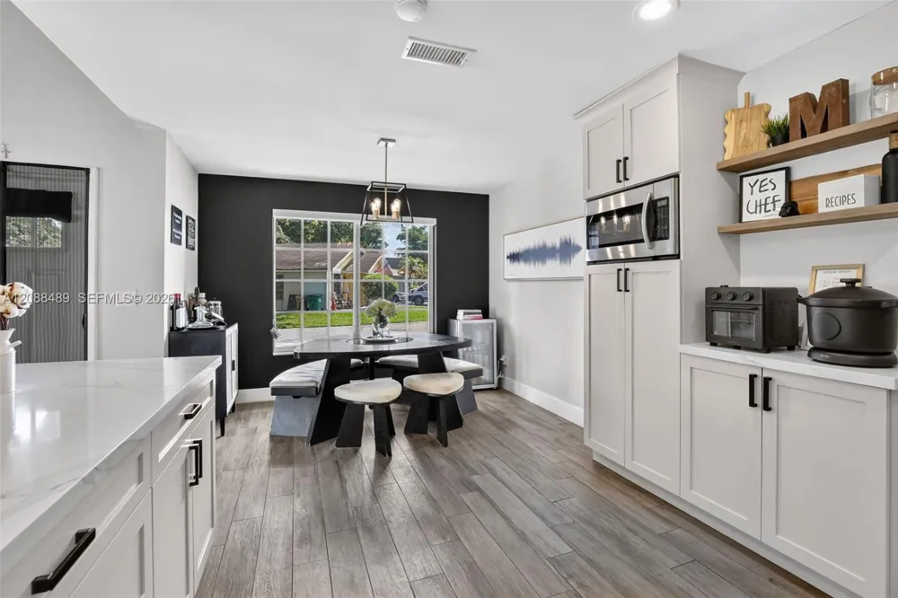 3665 W Forge Rd #39 Davie, FL 33328