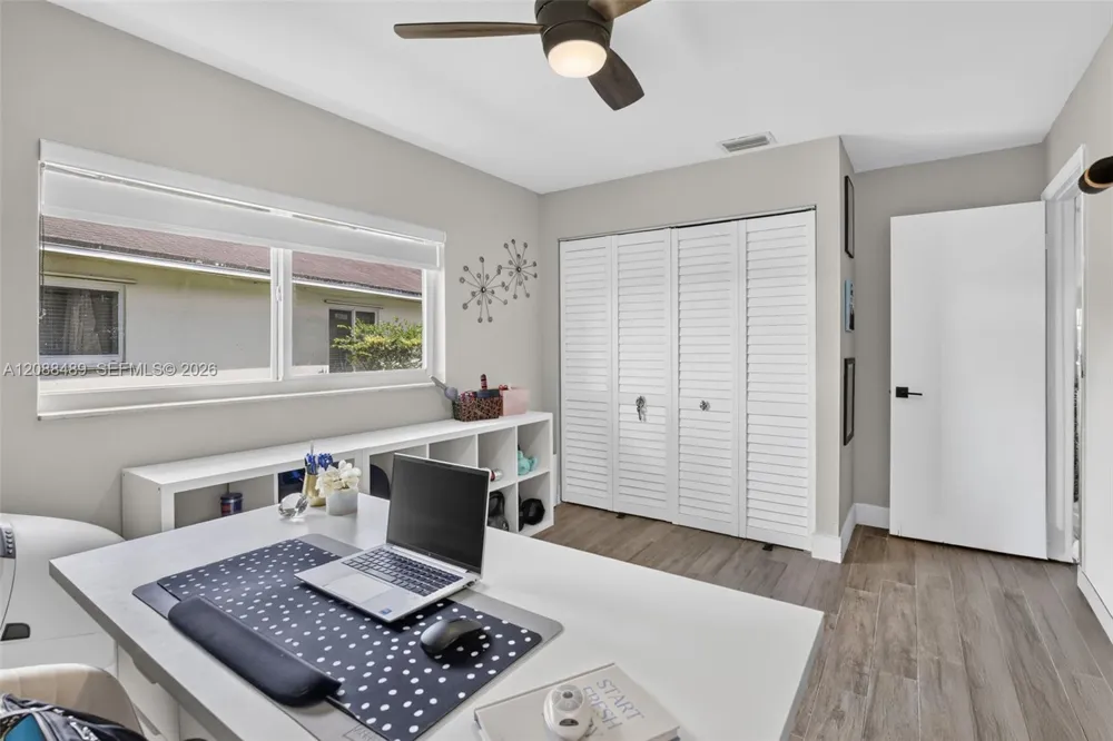 3665 W Forge Rd #39 Davie, FL 33328