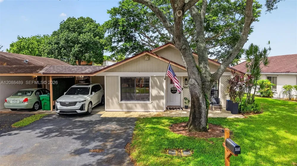 3665 W Forge Rd #39 Davie, FL 33328