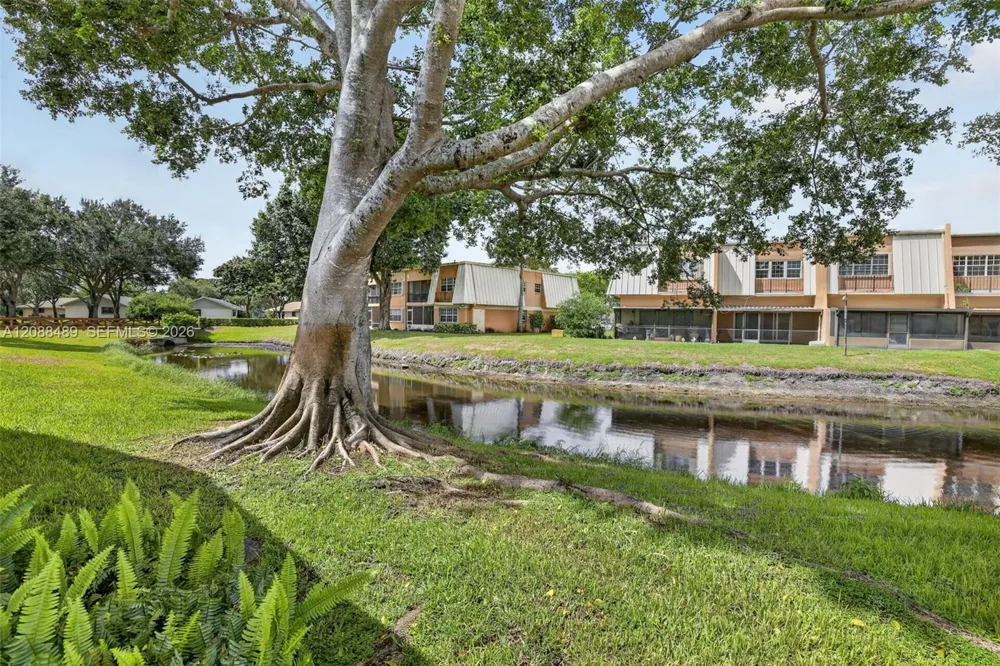 3665 W Forge Rd #39 Davie, FL 33328