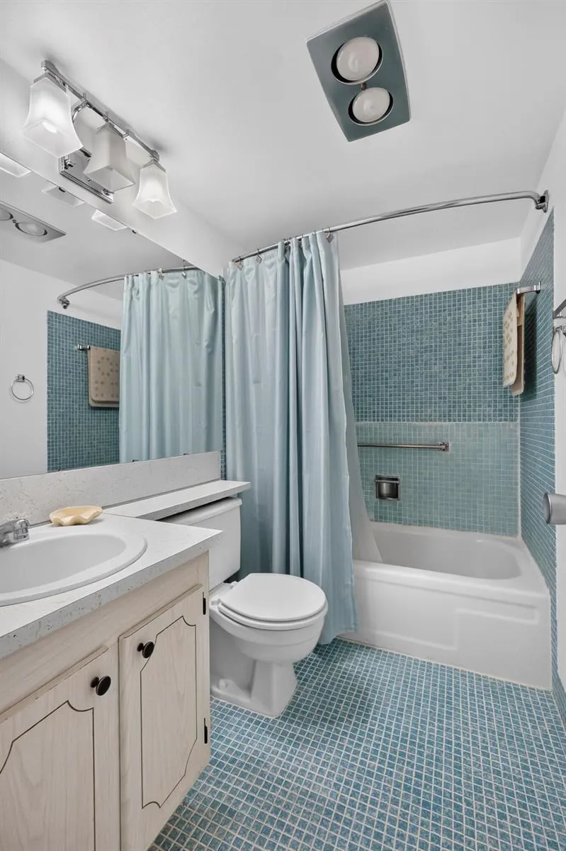 253 NORTHAMPTON M West Palm Beach, FL 33417