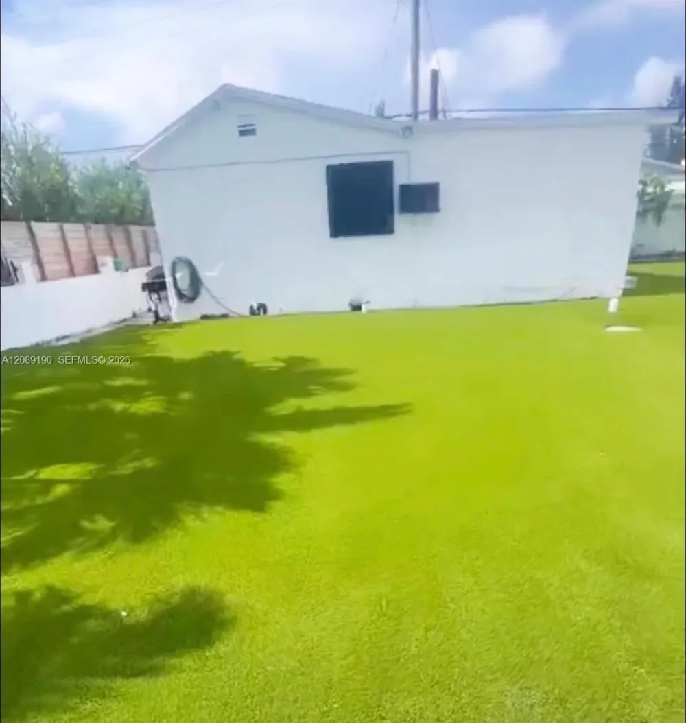 6537 SW 39 terrace #2 Miami, FL 33155