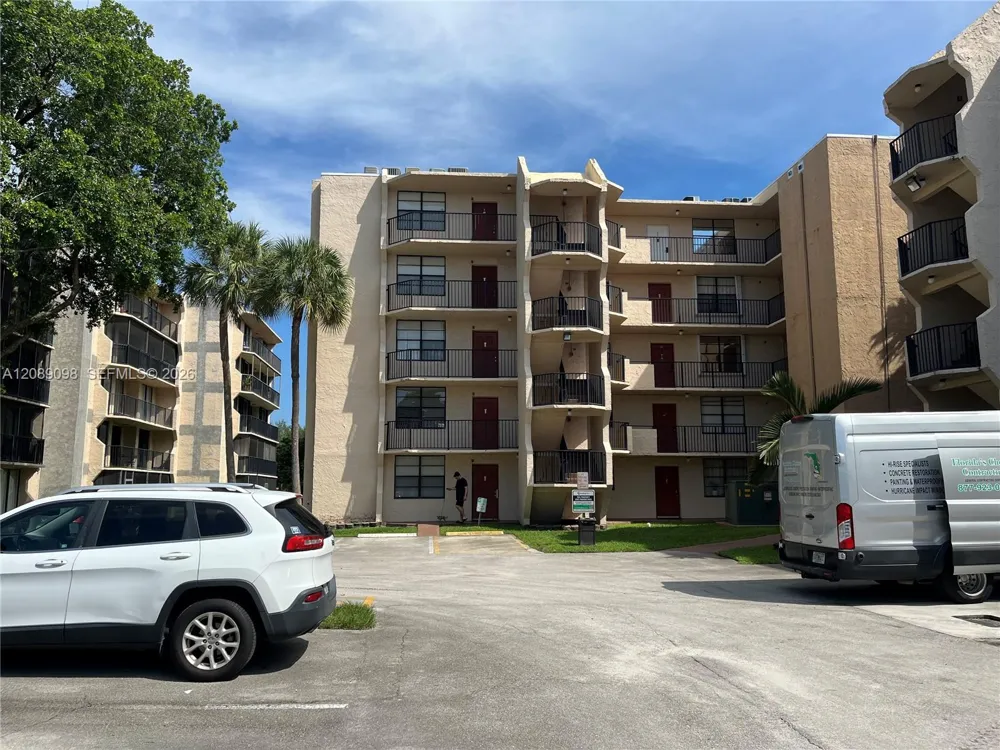 3550 Blue Lake Dr #401 Pompano Beach, FL 33064