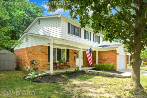 1588 Oakcrest Drive