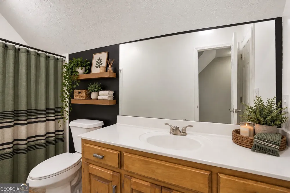 1251 Bridgewater WALK Snellville, GA 30078