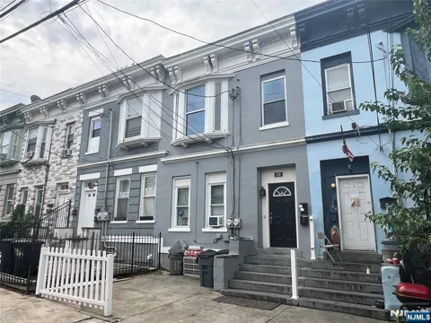 110 Peabody Place 2