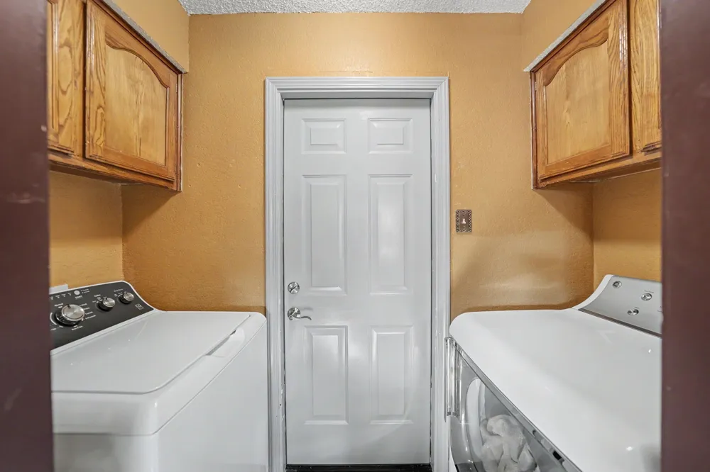 7624 Maplehill Road Watauga, TX 76148