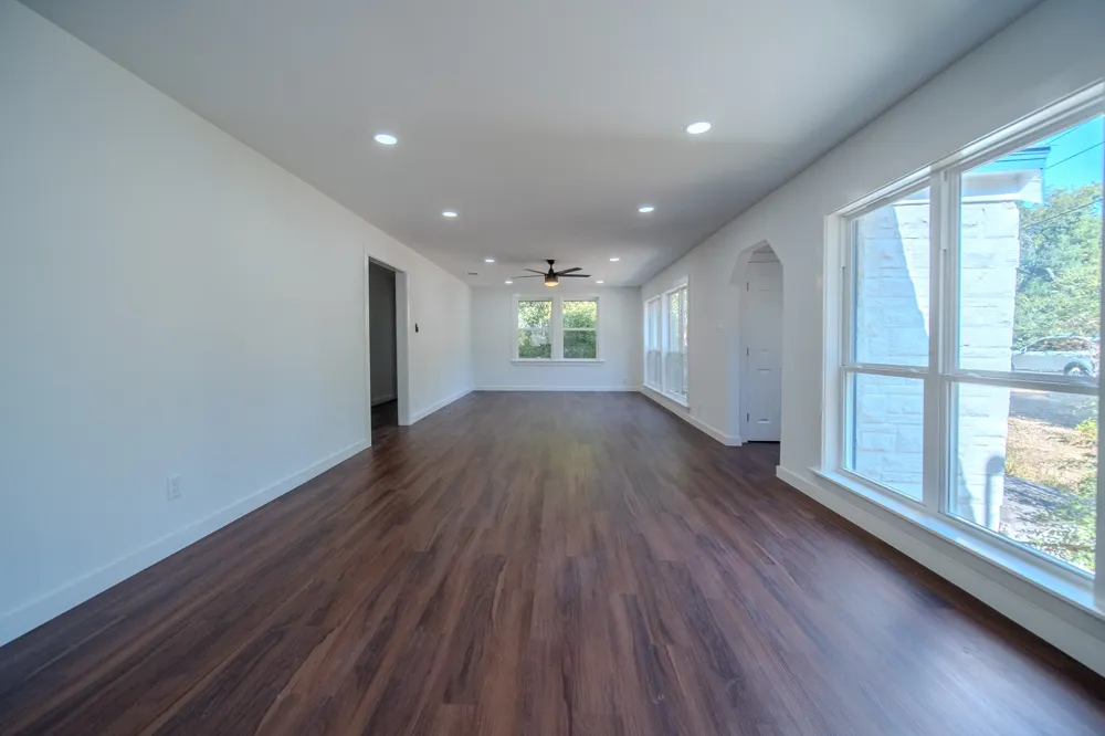 7054 Fairdale Avenue Dallas, TX 75227
