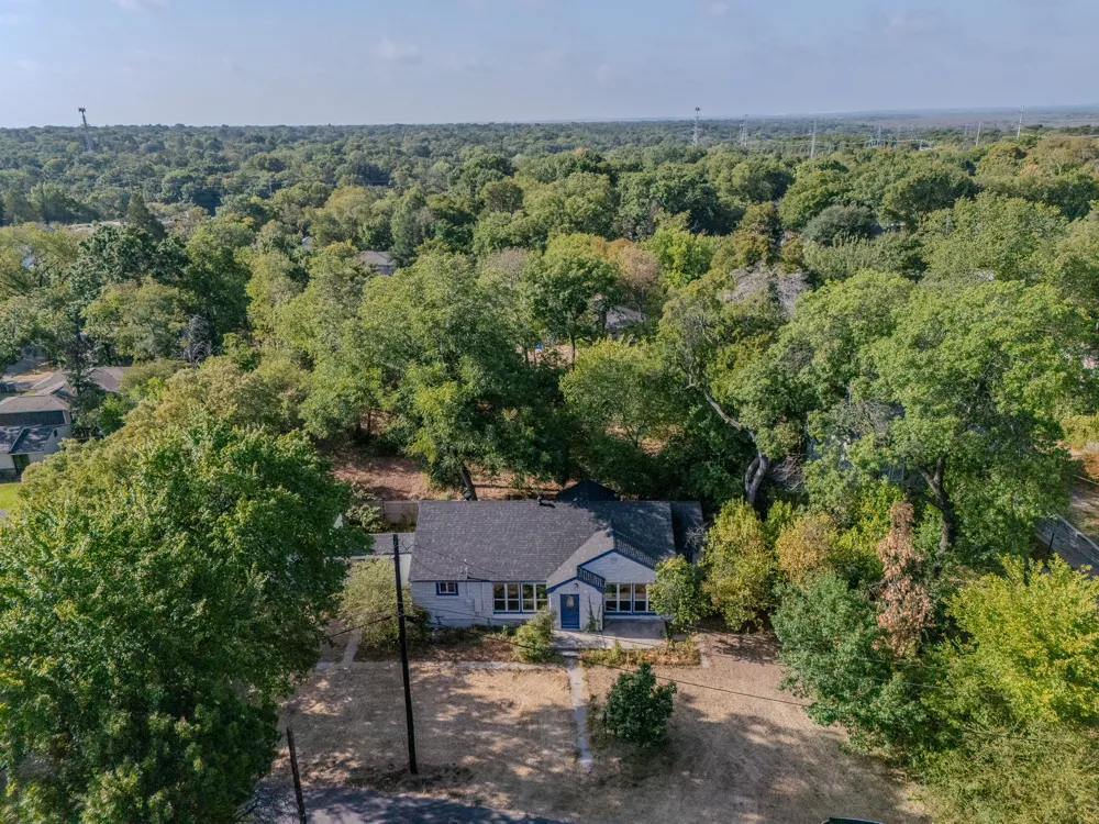 7054 Fairdale Avenue Dallas, TX 75227
