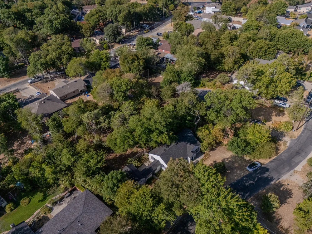 7054 Fairdale Avenue Dallas, TX 75227