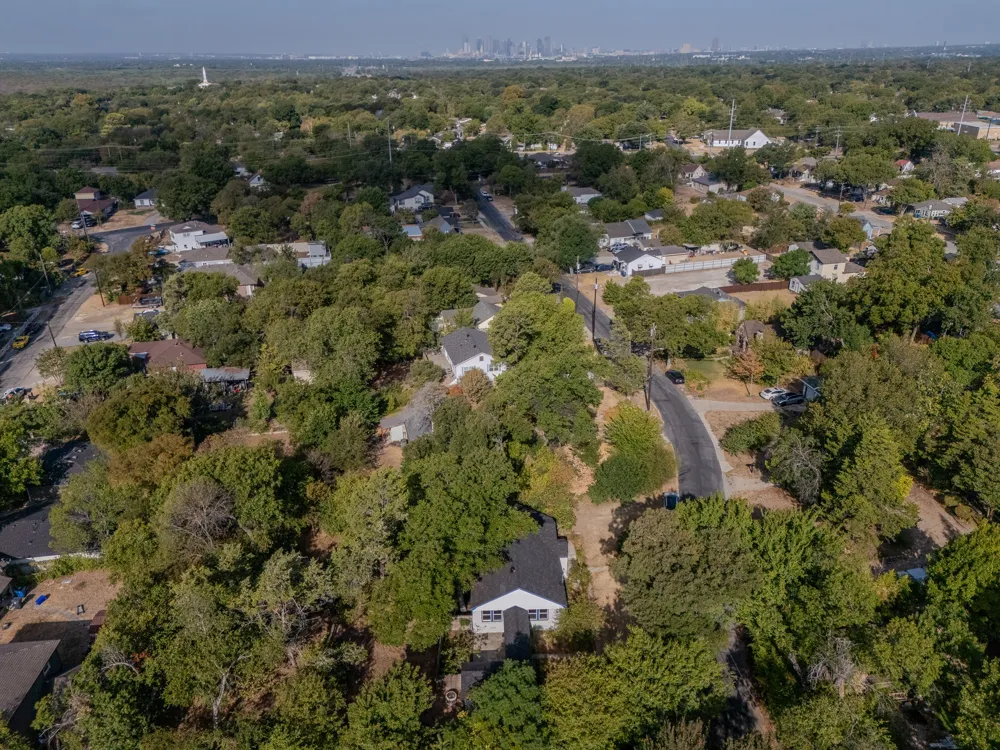 7054 Fairdale Avenue Dallas, TX 75227
