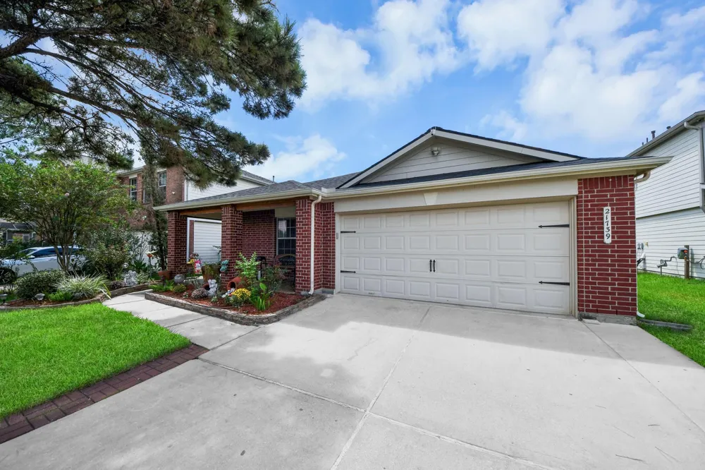 21739 Stoney Bluff Lane Katy, TX 77449