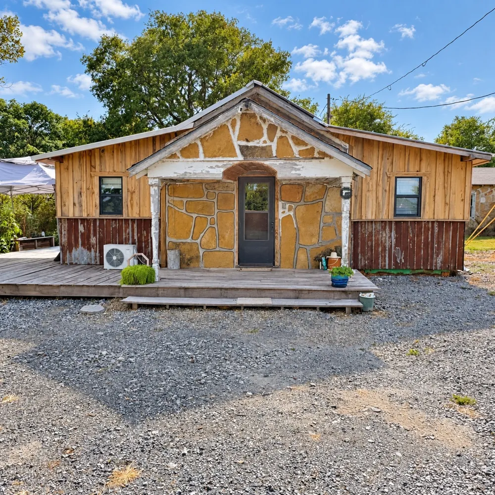 4101 Highway 51 Hulbert, OK 74441